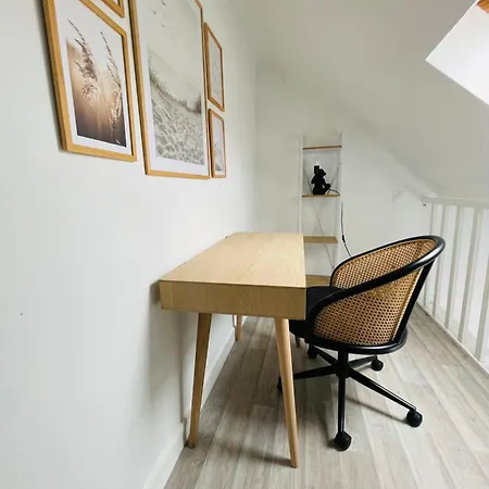 Apartment Maison 4 *